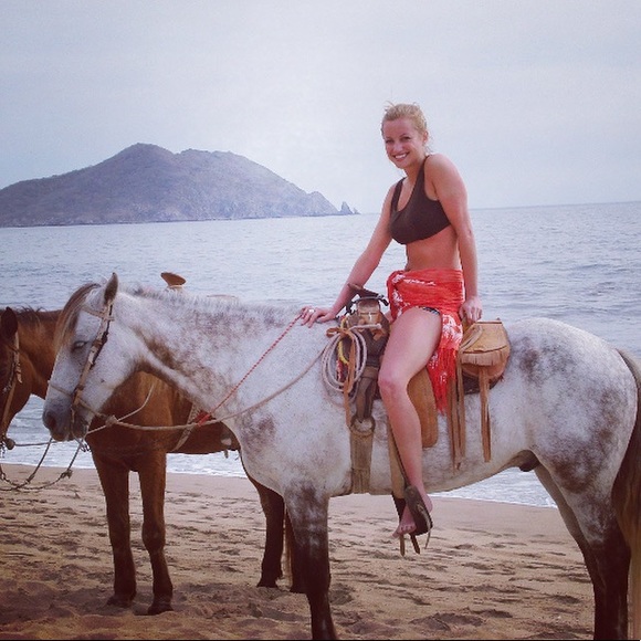 Meet your Posher, Aleksandra! - Picture 4 of 4